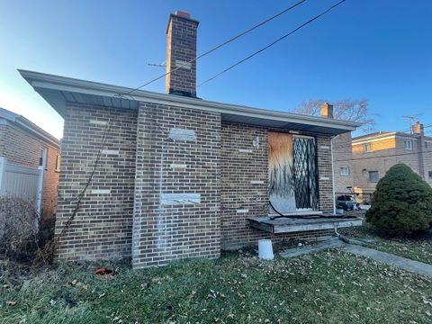 Tiny photo for 9527 S Parnell Avenue, Chicago, IL 60628 (MLS # 12543694)