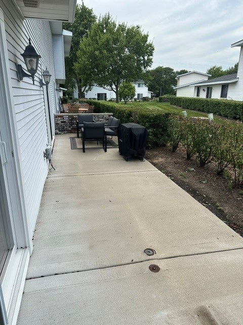 Tiny photo for 1104 Taunton Court, Schaumburg, IL 60193 (MLS # 12756809)