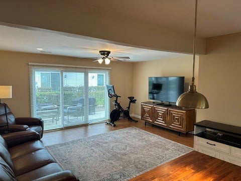 Tiny photo for 1104 Taunton Court, Schaumburg, IL 60193 (MLS # 12756809)