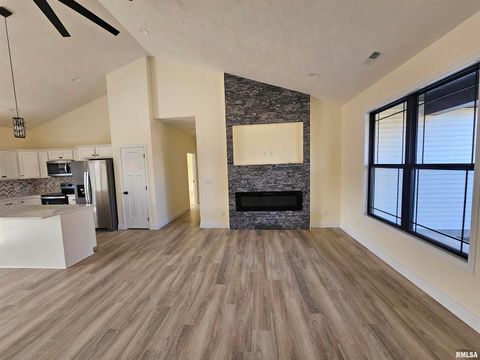 Tiny photo for 7140 Reeder Road, Marion, IL 62959 (MLS # QC4268349)