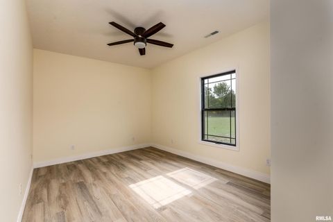 Tiny photo for 7140 Reeder Road, Marion, IL 62959 (MLS # QC4268349)