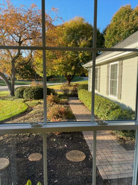 Tiny photo for 6136 Hidden Oak Drive, Crystal Lake, IL 60012 (MLS # 12594754)