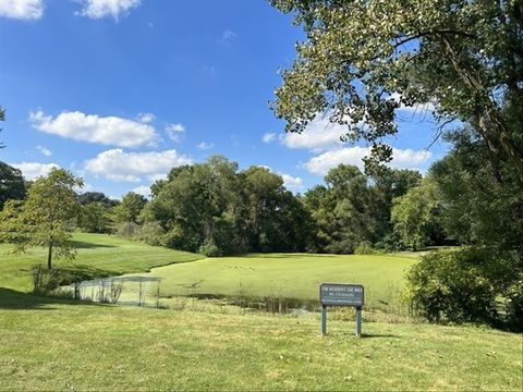 Tiny photo for 6136 Hidden Oak Drive, Crystal Lake, IL 60012 (MLS # 12594754)