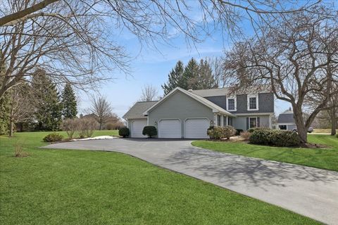 Tiny photo for 6136 Hidden Oak Drive, Crystal Lake, IL 60012 (MLS # 12594754)