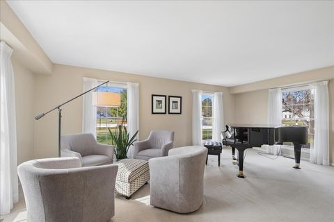 Tiny photo for 6136 Hidden Oak Drive, Crystal Lake, IL 60012 (MLS # 12594754)