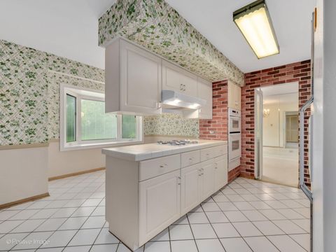 Tiny photo for 1903 Cheshire Lane, Wheaton, IL 60189 (MLS # 12619878)