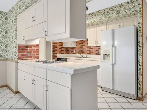 Tiny photo for 1903 Cheshire Lane, Wheaton, IL 60189 (MLS # 12619878)