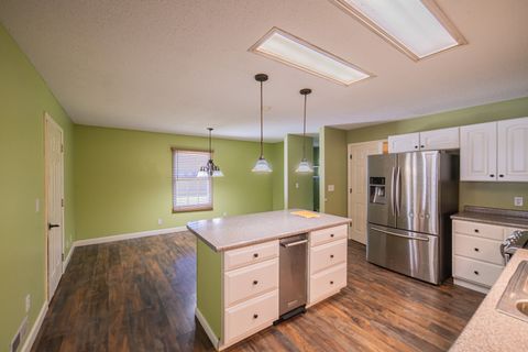 Tiny photo for 13 Woodhaven Drive, Metropolis, IL 62960 (MLS # 12677434)