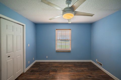 Tiny photo for 13 Woodhaven Drive, Metropolis, IL 62960 (MLS # 12677434)