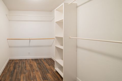 Tiny photo for 13 Woodhaven Drive, Metropolis, IL 62960 (MLS # 12677434)