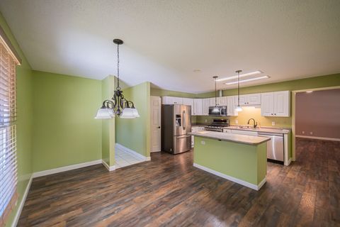 Tiny photo for 13 Woodhaven Drive, Metropolis, IL 62960 (MLS # 12677434)