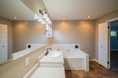 Tiny photo for 13 Woodhaven Drive, Metropolis, IL 62960 (MLS # 12677434)