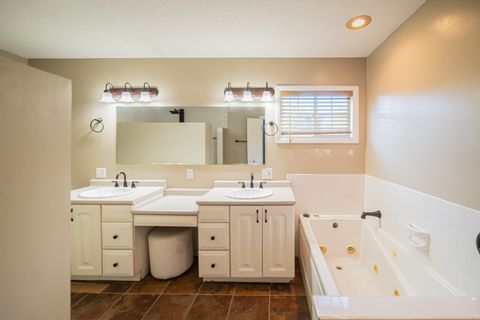 Tiny photo for 13 Woodhaven Drive, Metropolis, IL 62960 (MLS # 12677434)