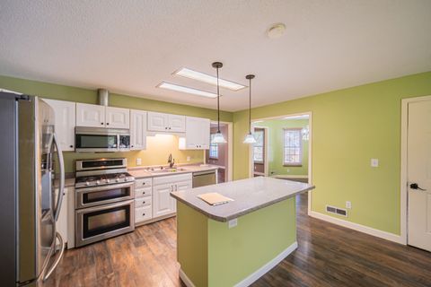 Tiny photo for 13 Woodhaven Drive, Metropolis, IL 62960 (MLS # 12677434)