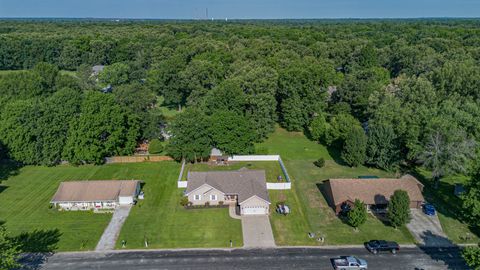 Tiny photo for 13 Woodhaven Drive, Metropolis, IL 62960 (MLS # 12677434)