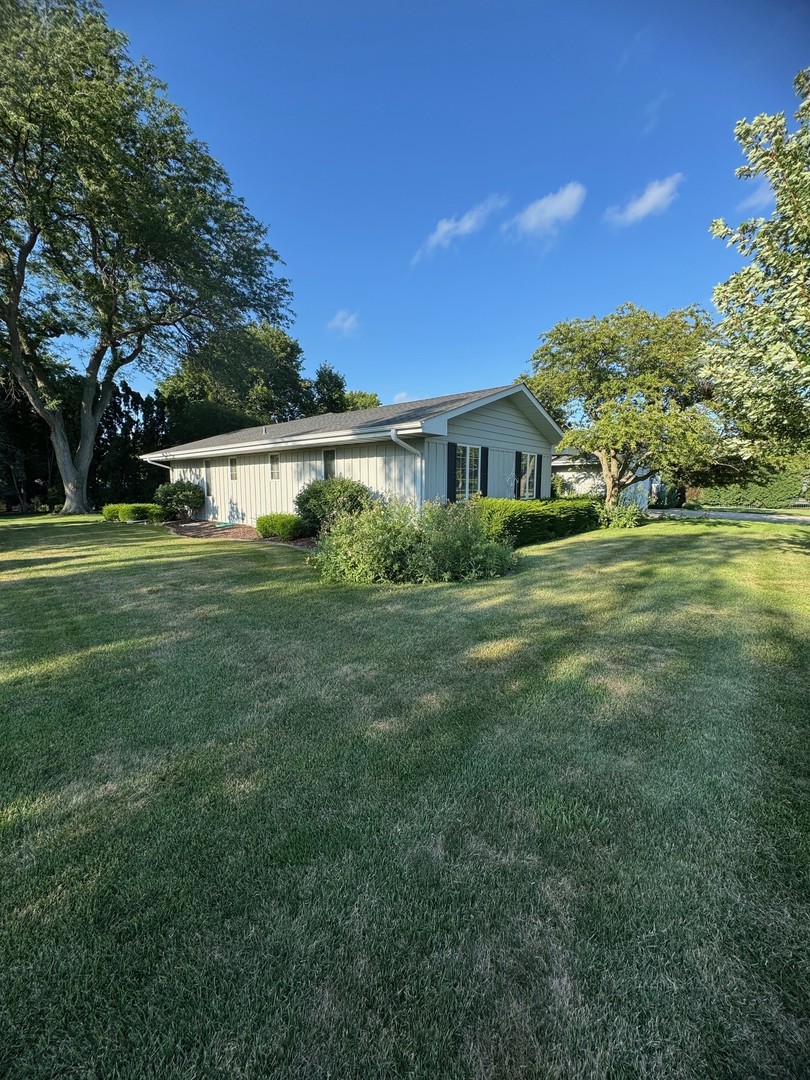 541 E Cloverlane Drive