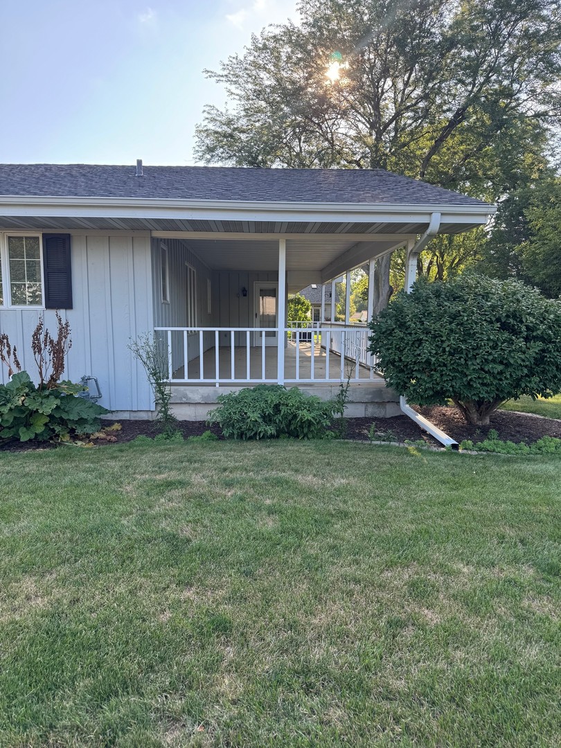 541 E Cloverlane Drive