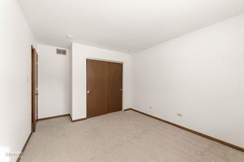 Tiny photo for 15 Navajo Court, Oswego, IL 60543 (MLS # 12530110)
