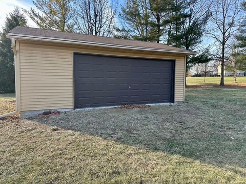 Tiny photo for 15 Navajo Court, Oswego, IL 60543 (MLS # 12530110)