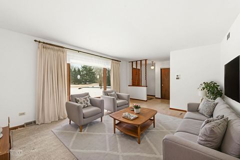 Tiny photo for 15 Navajo Court, Oswego, IL 60543 (MLS # 12530110)