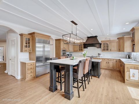 Tiny photo for 325 Ruby Street, Clarendon Hills, IL 60514 (MLS # 12651704)