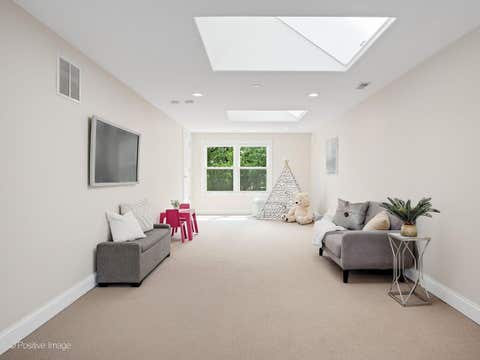Tiny photo for 325 Ruby Street, Clarendon Hills, IL 60514 (MLS # 12651704)