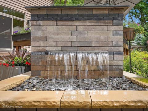 Tiny photo for 325 Ruby Street, Clarendon Hills, IL 60514 (MLS # 12651704)