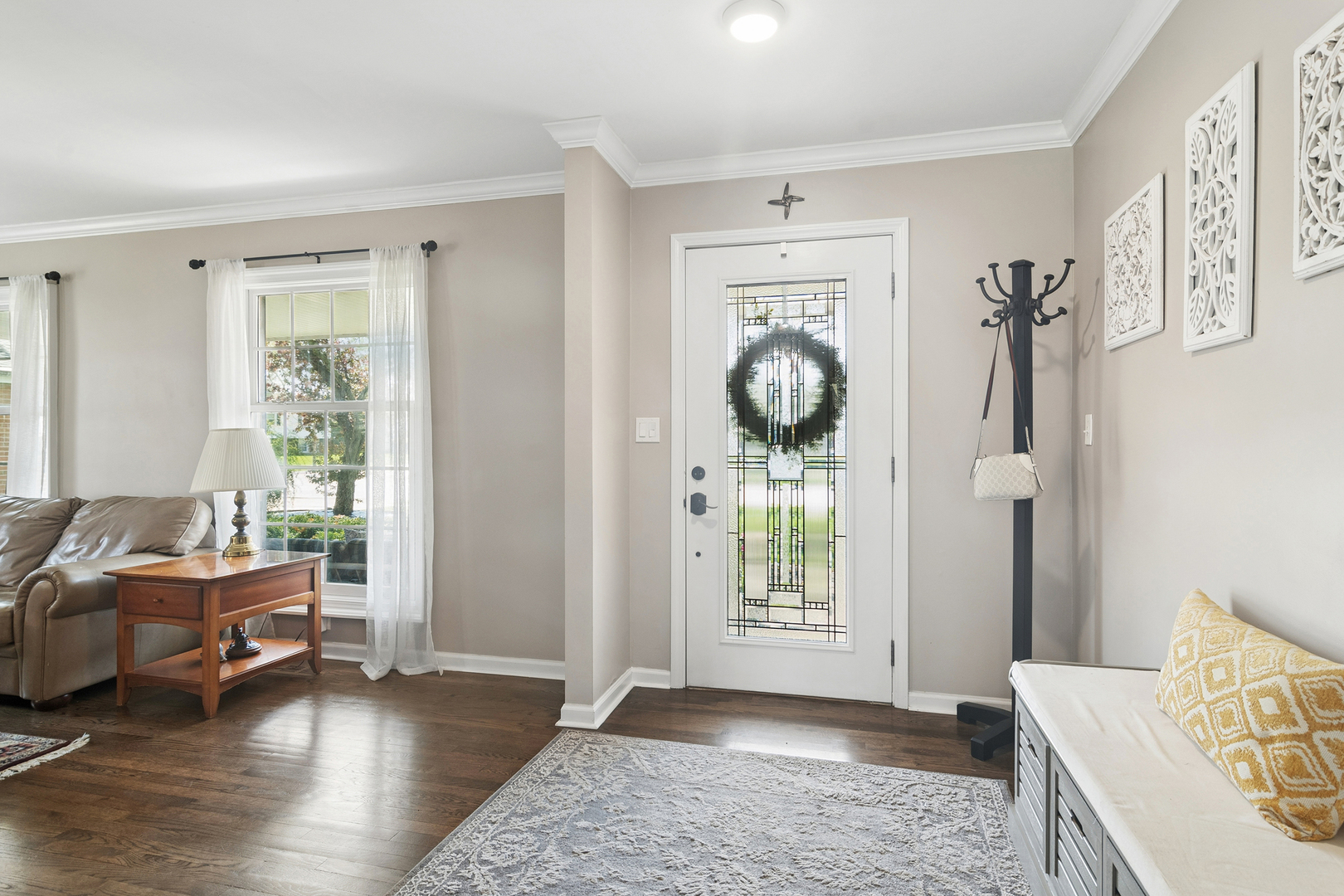106 W Pickwick Road