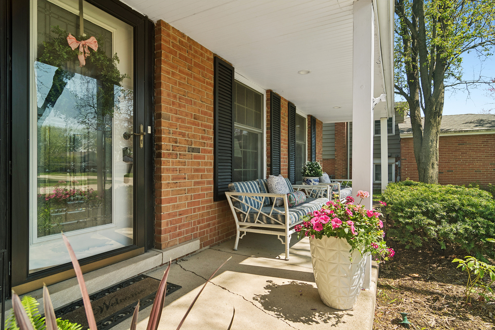 106 W Pickwick Road