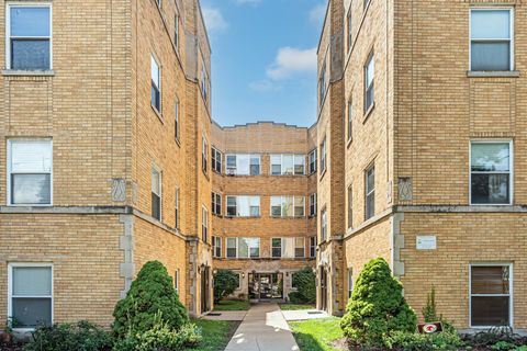 Tiny photo for 4944 N Kimball Avenue #3W, Chicago, IL 60625 (MLS # 12461932)