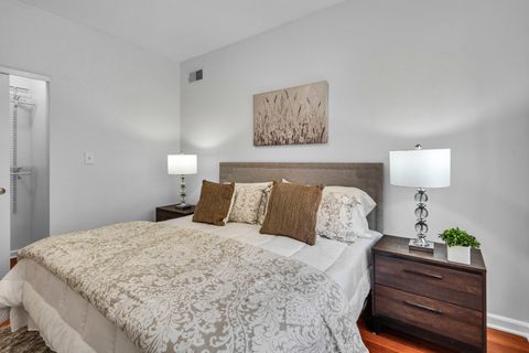 Tiny photo for 4944 N Kimball Avenue #3W, Chicago, IL 60625 (MLS # 12461932)