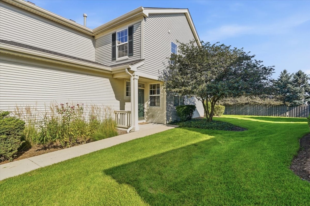 570 W Kristina Lane