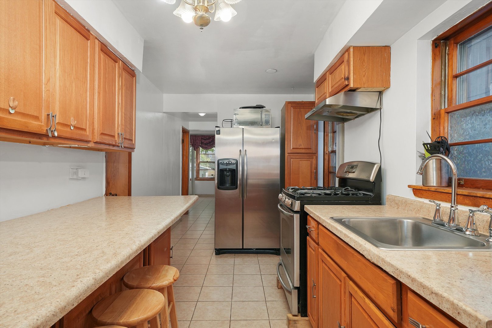 4350 W Shakespeare Avenue