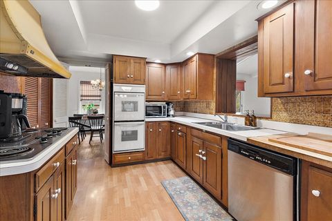 Tiny photo for 1314 Bunker Avenue, Flossmoor, IL 60422 (MLS # 12621818)