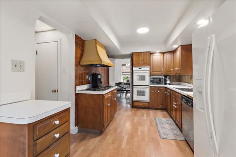 Tiny photo for 1314 Bunker Avenue, Flossmoor, IL 60422 (MLS # 12621818)