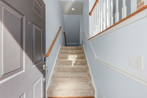 Tiny photo for 341 N Commerce Street, Aurora, IL 60504 (MLS # 12564385)