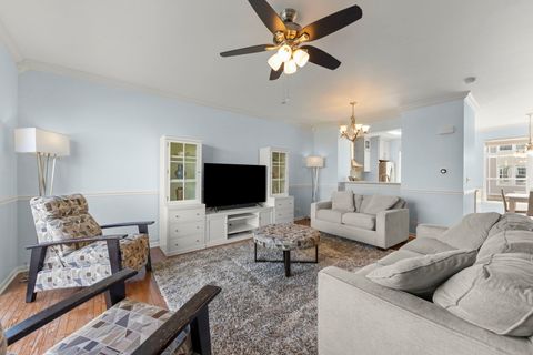Tiny photo for 341 N Commerce Street, Aurora, IL 60504 (MLS # 12564385)