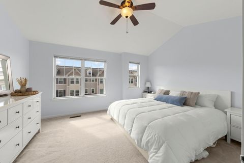 Tiny photo for 341 N Commerce Street, Aurora, IL 60504 (MLS # 12564385)