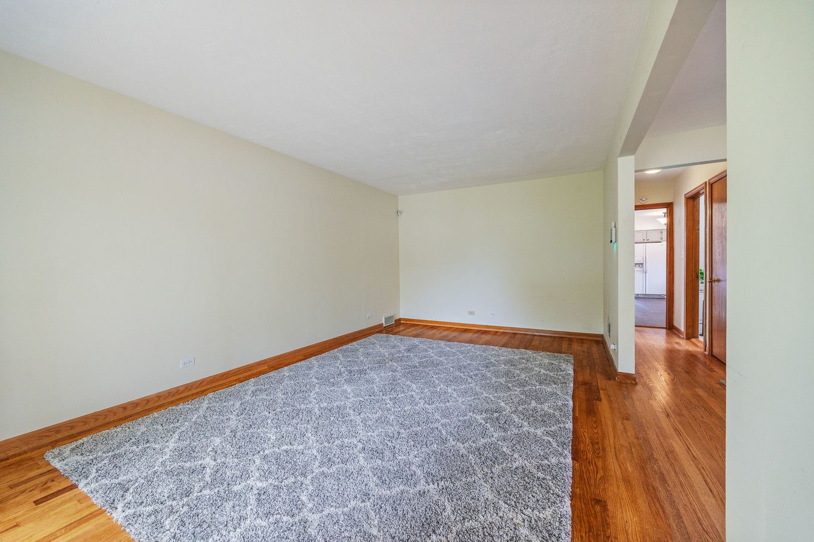 2538 W 119th Street