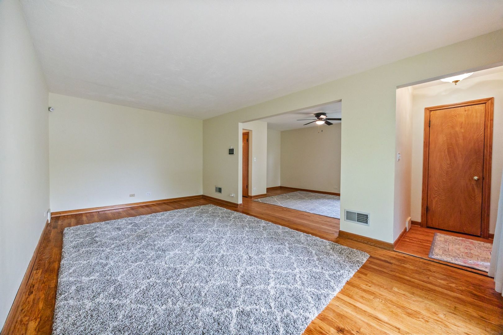 2538 W 119th Street