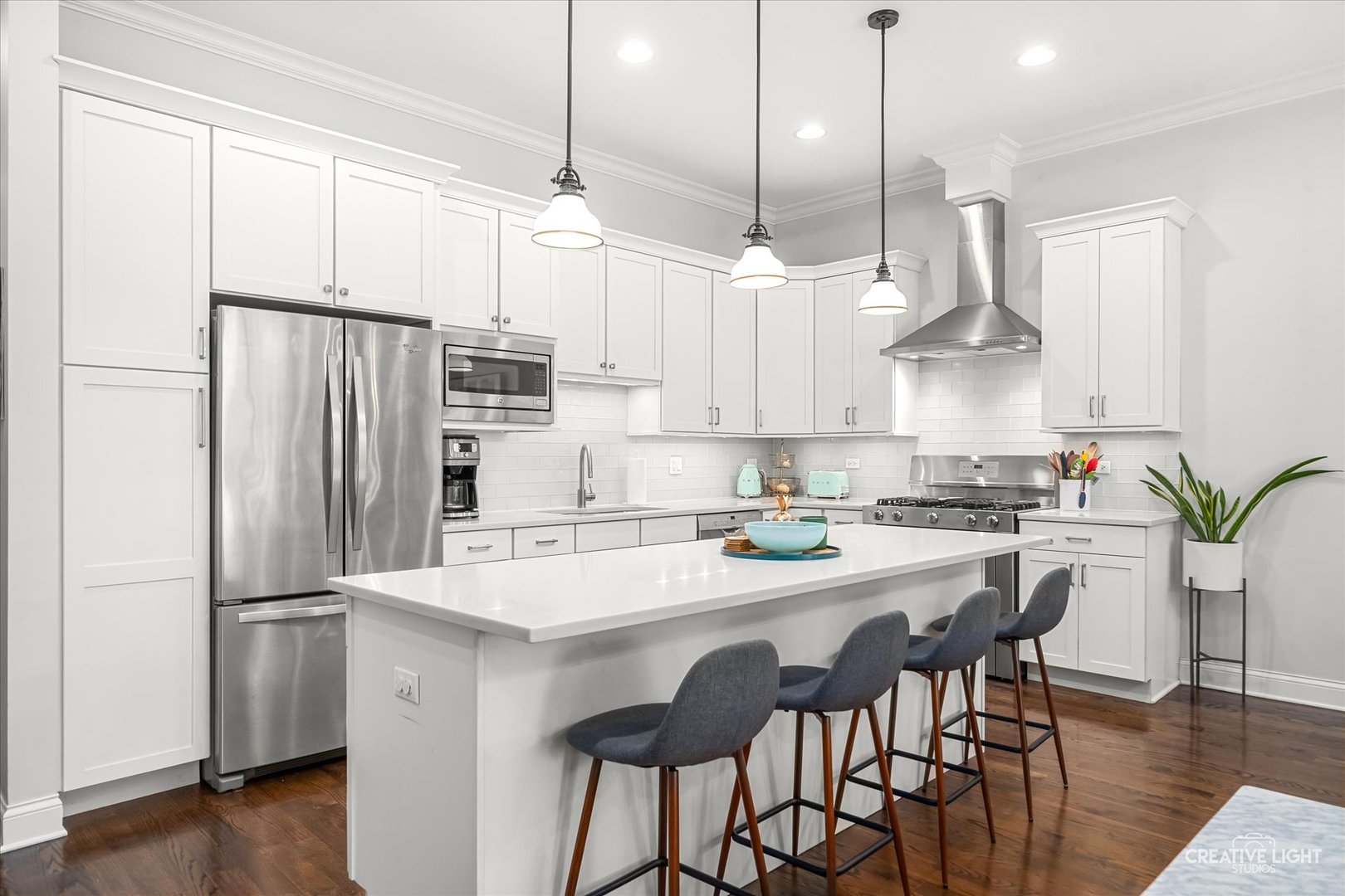 4835 N Damen Avenue 2S