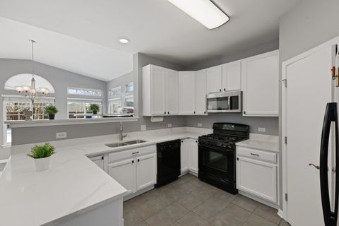 Tiny photo for 1804 Thornapple Way, Aurora, IL 60504 (MLS # 12613556)