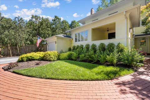 Tiny photo for 411 E Illinois Road, Lake Forest, IL 60045 (MLS # 12711467)
