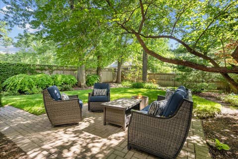Tiny photo for 411 E Illinois Road, Lake Forest, IL 60045 (MLS # 12711467)
