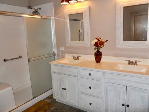 Tiny photo for 979 Crestview Lane, Pingree Grove, IL 60140 (MLS # 12616558)