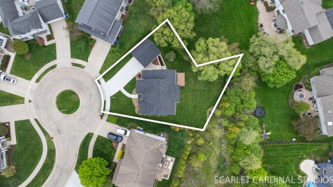 Tiny photo for 835 Avon Court, Glen Ellyn, IL 60137 (MLS # 12766423)
