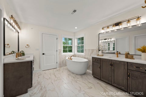 Tiny photo for 835 Avon Court, Glen Ellyn, IL 60137 (MLS # 12766423)
