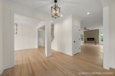 Tiny photo for 835 Avon Court, Glen Ellyn, IL 60137 (MLS # 12766423)