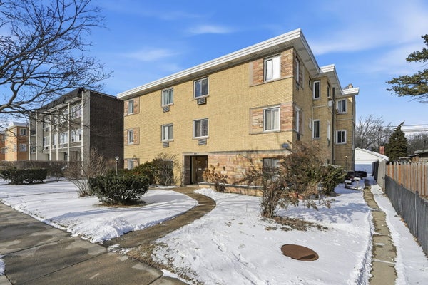 1609 HOWARD ST APT 2, EVANSTON, IL 60202 - Image 1d036827ab9d65b4ce211b1e006d4e32/4020296080