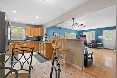 Tiny photo for 219 W Crystal Avenue, Lombard, IL 60148 (MLS # 12433547)